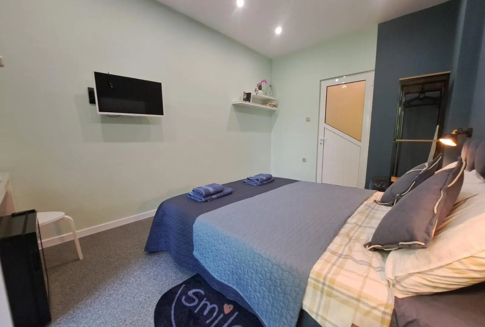 Sea Vibes Apartment - Free Public Parking, Wifi, Cable & Smart Tv, 0,9 Km To Beach Varna 0*,  Bulgaristan